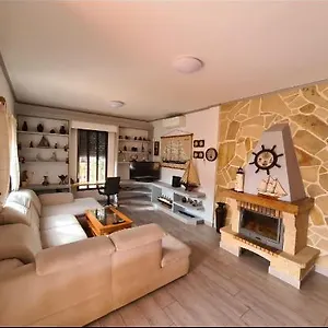 espectacular-chalet-tradicional-con-piscina.in-canary-islands.com/