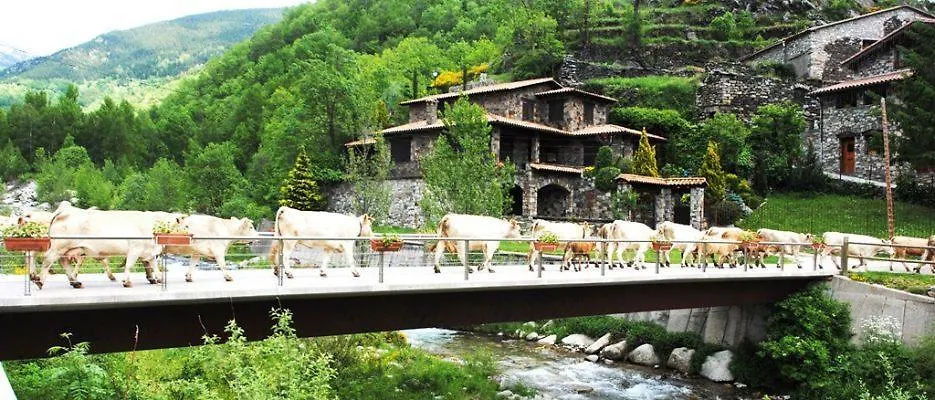 Apartaments Can Bundanci Setcases Apartment