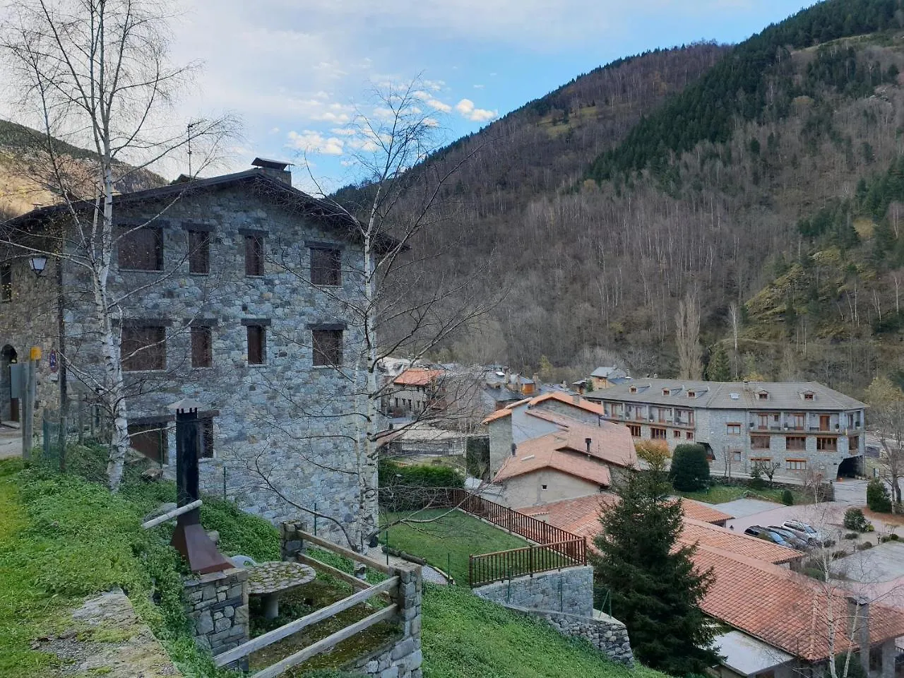 Apartaments Can Bundanci Setcases Apartment