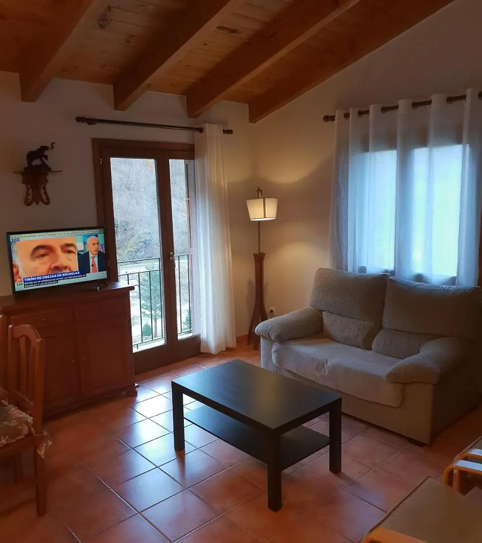 Apartaments Can Bundanci Setcases Apartment