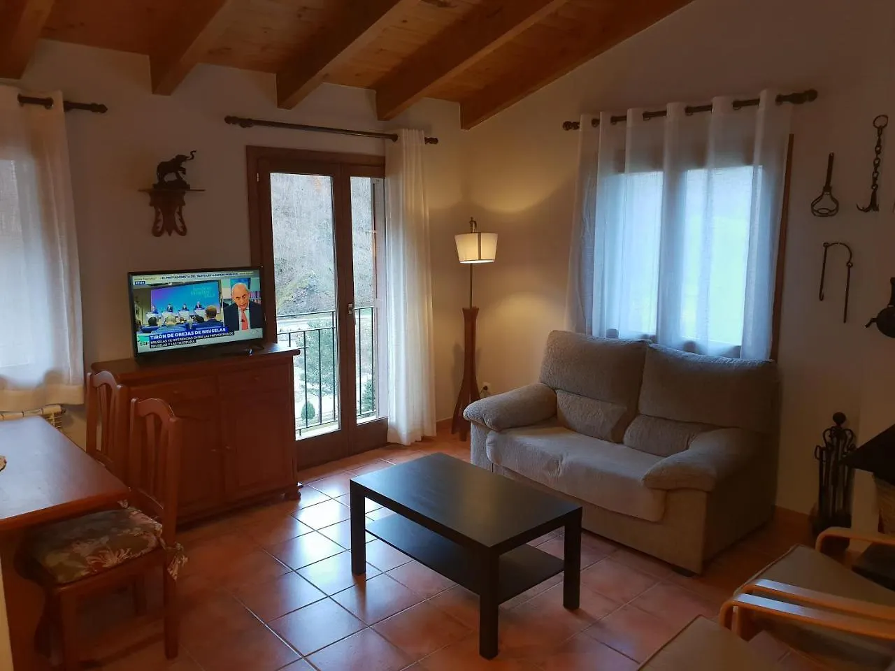 Apartment Apartaments Can Bundanci Setcases
